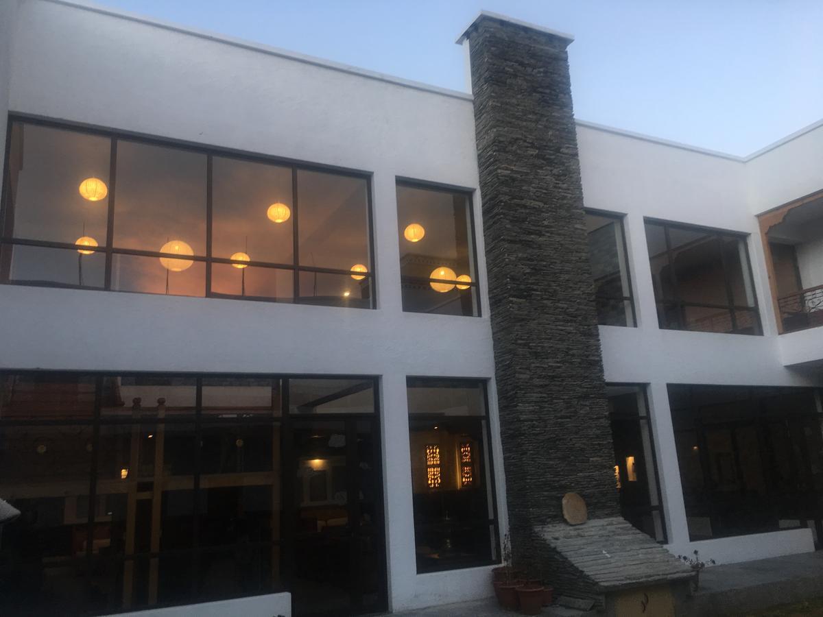 Royal Mustang Resort Nāmbo Kültér fotó